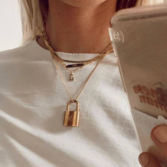 *️⃣3️⃣0️⃣7️⃣🌸AUTHENTIC Louis Vuitton Padlock+2 keys Comes with Custom Chain - Picture 7 of 7